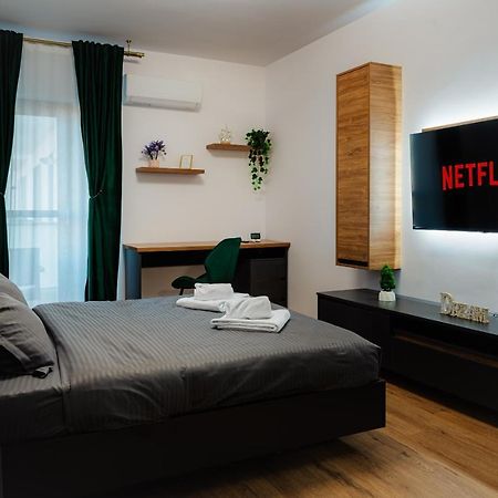New Luxury City Center Studio Бухарест Экстерьер фото