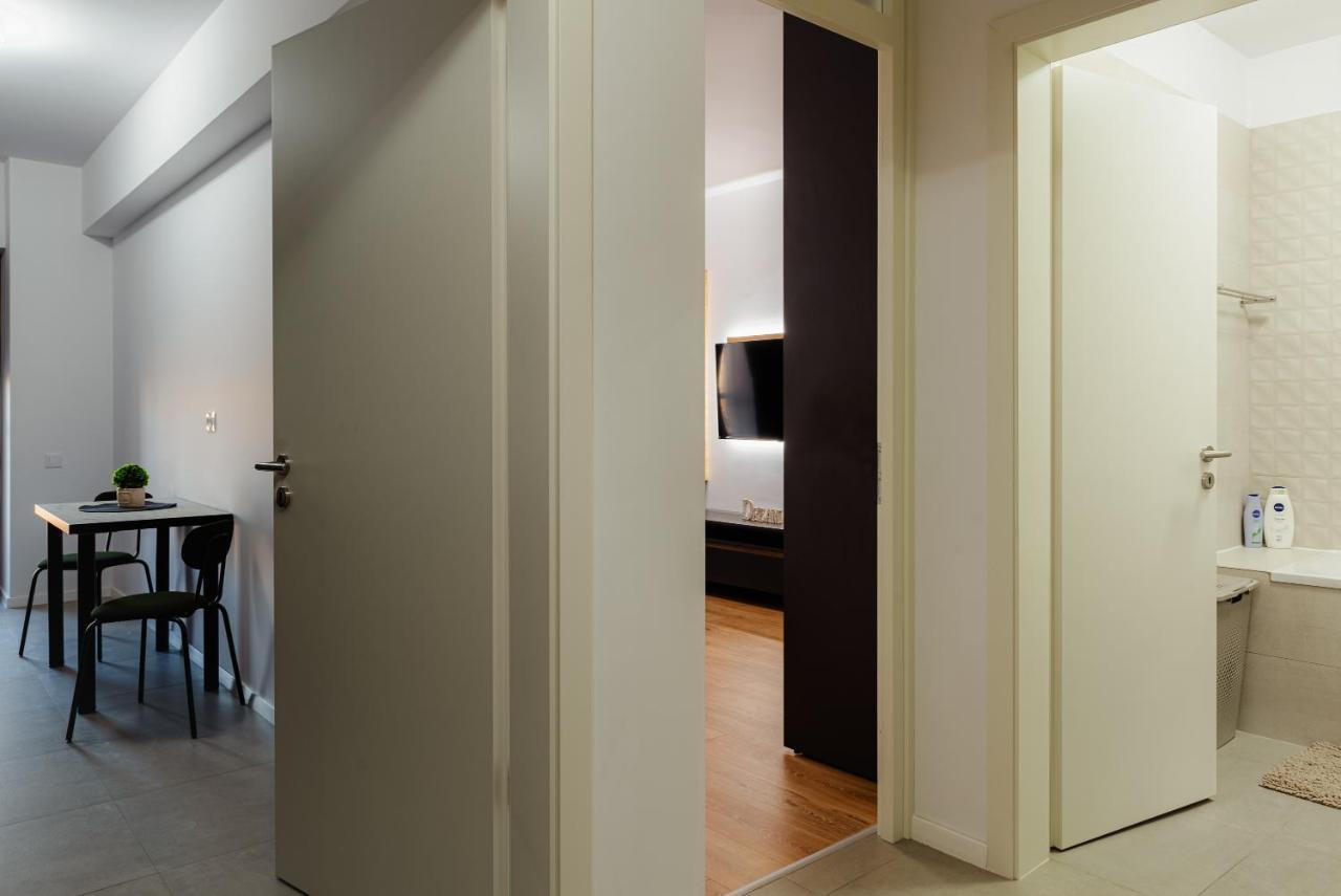 New Luxury City Center Studio Бухарест Экстерьер фото