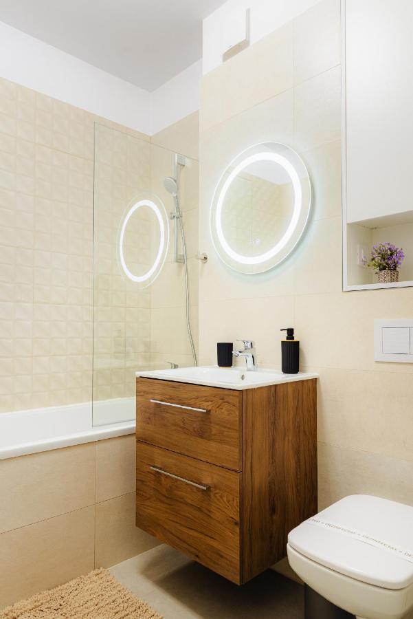New Luxury City Center Studio Бухарест Экстерьер фото